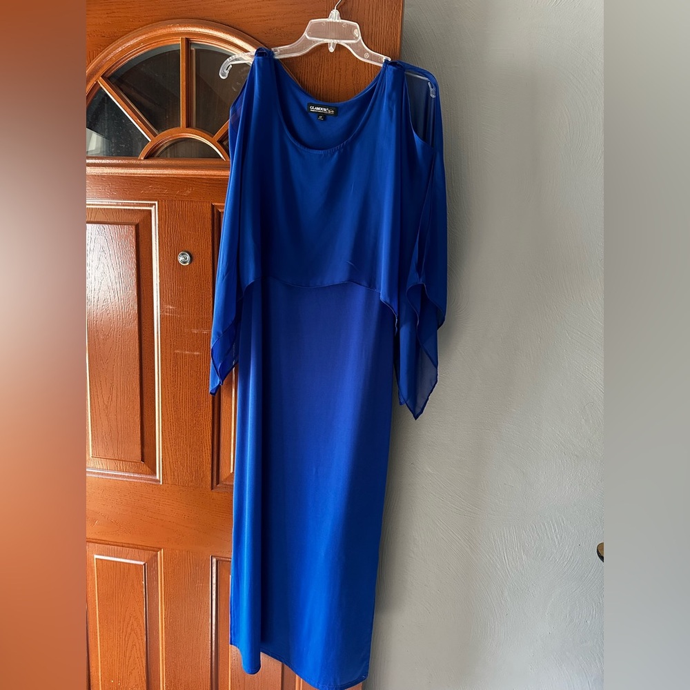 Size 6P special occasion maxi dress